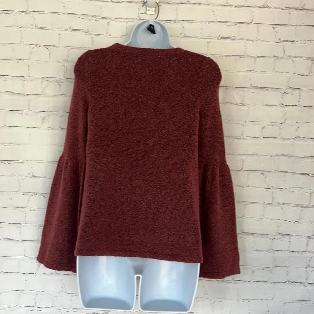 American Eagle Outfitters bell sleeve sweater size XS